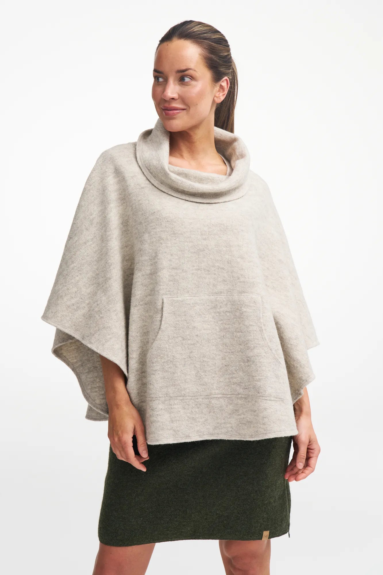 Ivanhoe NLS Humla Poncho Damen Birch One Size Wollponcho