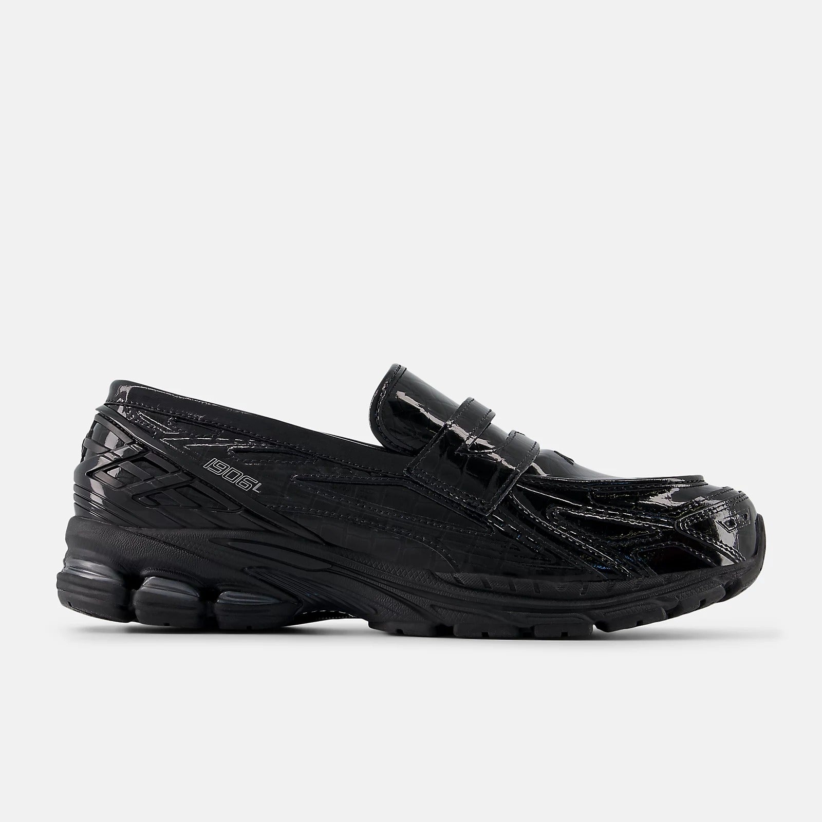 New Balance 1906L Sneaker Schwarz Lackleder ABZORB