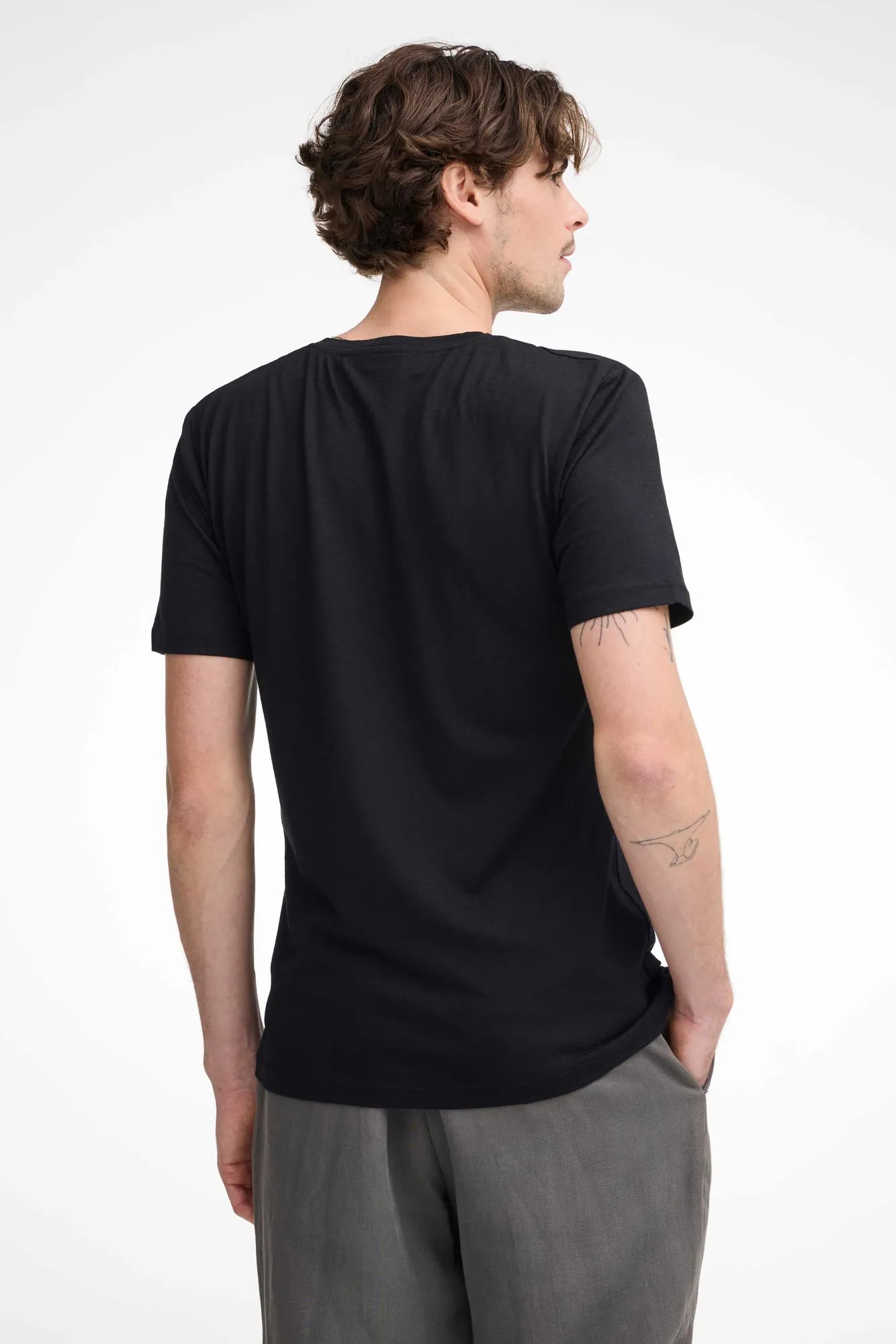 Ivanhoe UW Ceasar Shield Merino T-Shirt Black 100% Wolle