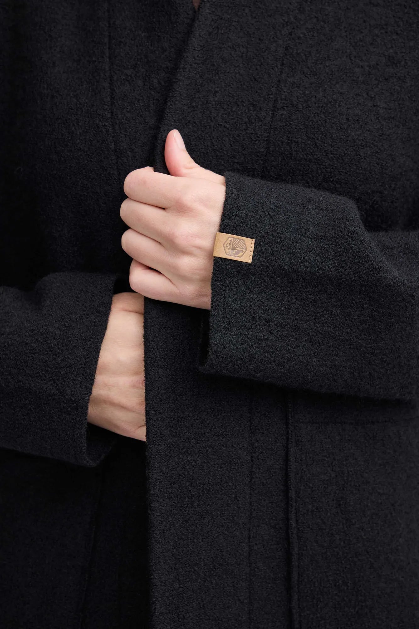 Ivanhoe GY Ammarp Cardigan Black 100% Wolle Oversize