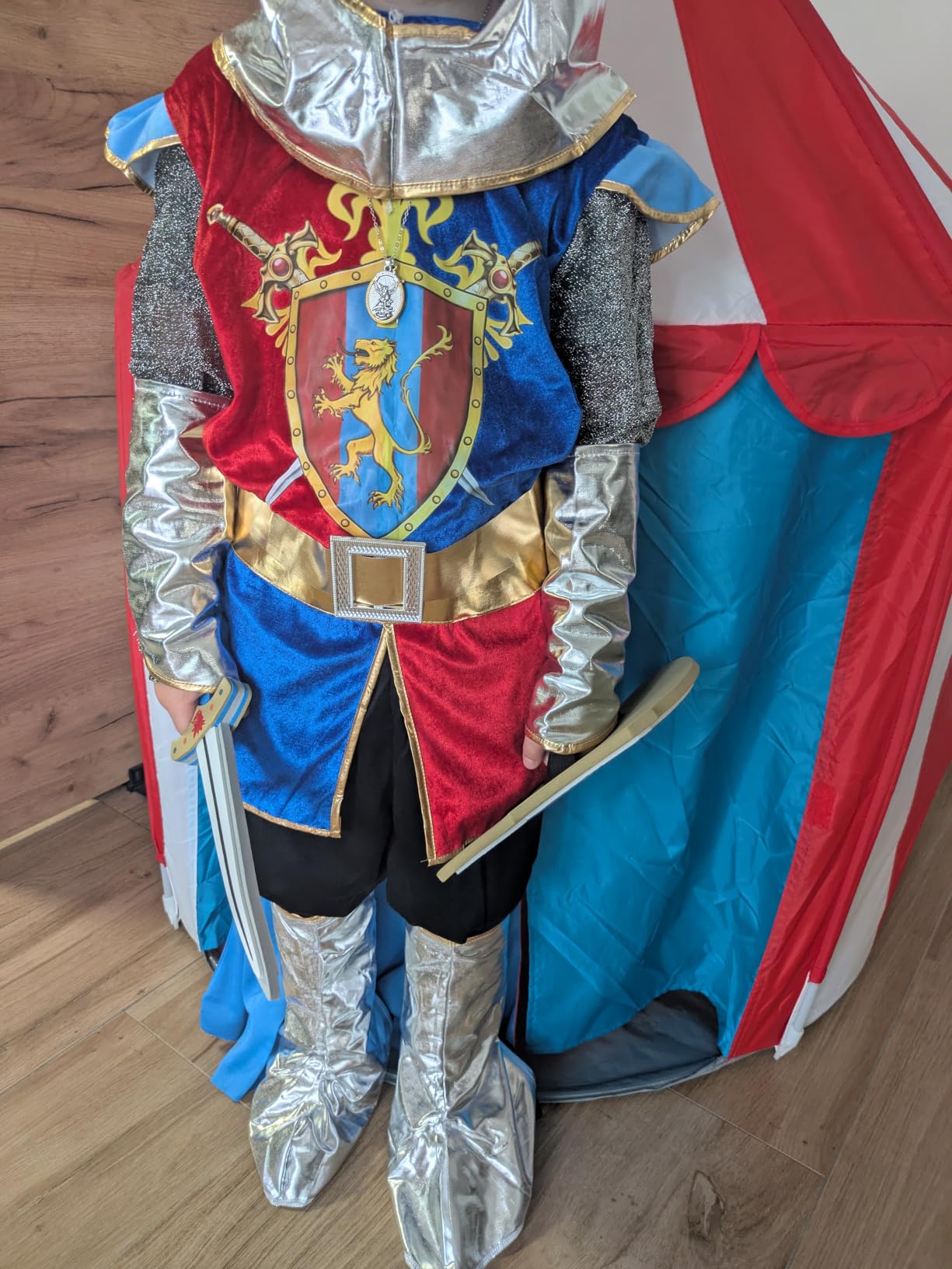 YYDSXK Ritter Kostüm Kinder 130 mit Helm Umhang Schild