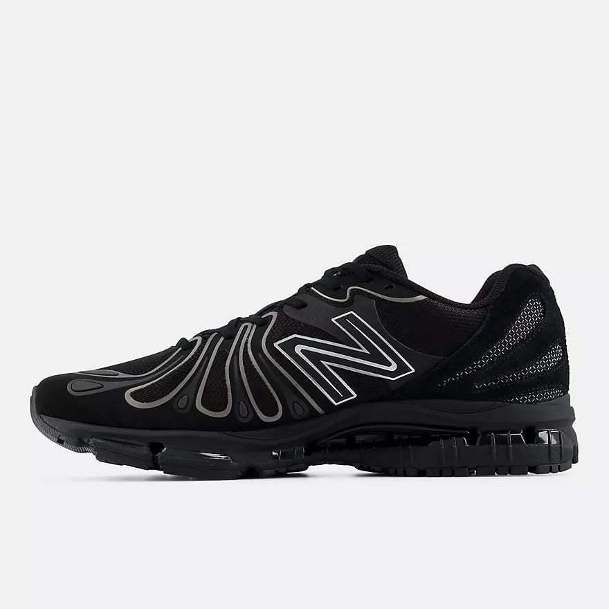 New Balance 1890 Sneaker Schwarz Silber Synthetik