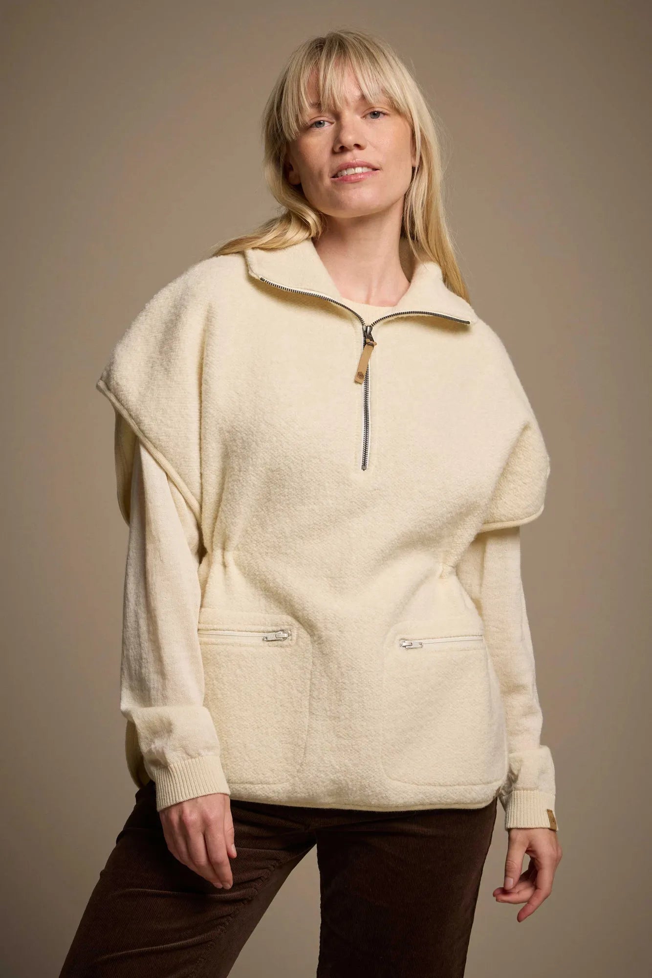 Ivanhoe 1946 Vest Wollweste Natural White Teddy 450 g/m²