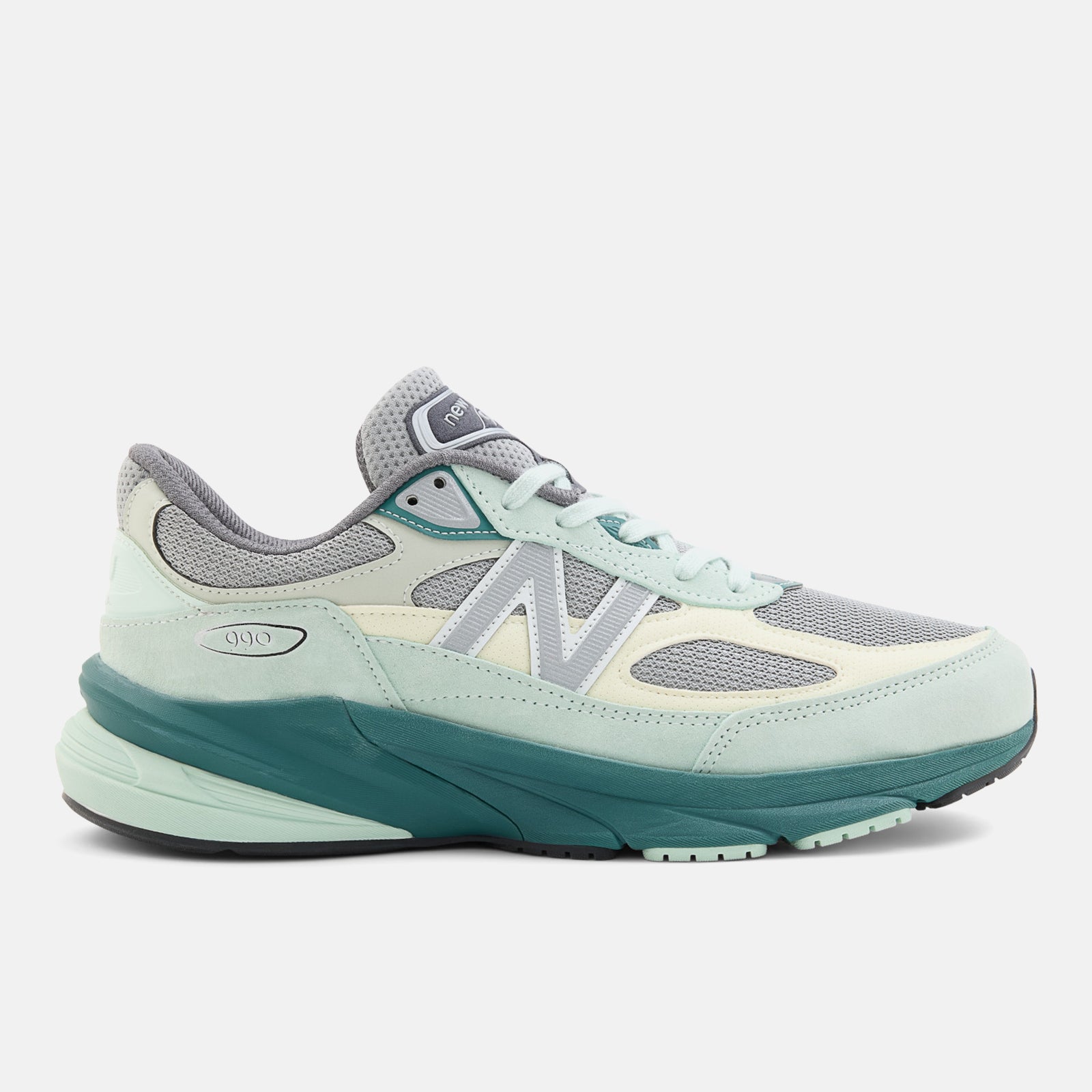 New Balance 990v6 Made in USA Sneaker Clay Ash FuelCell
