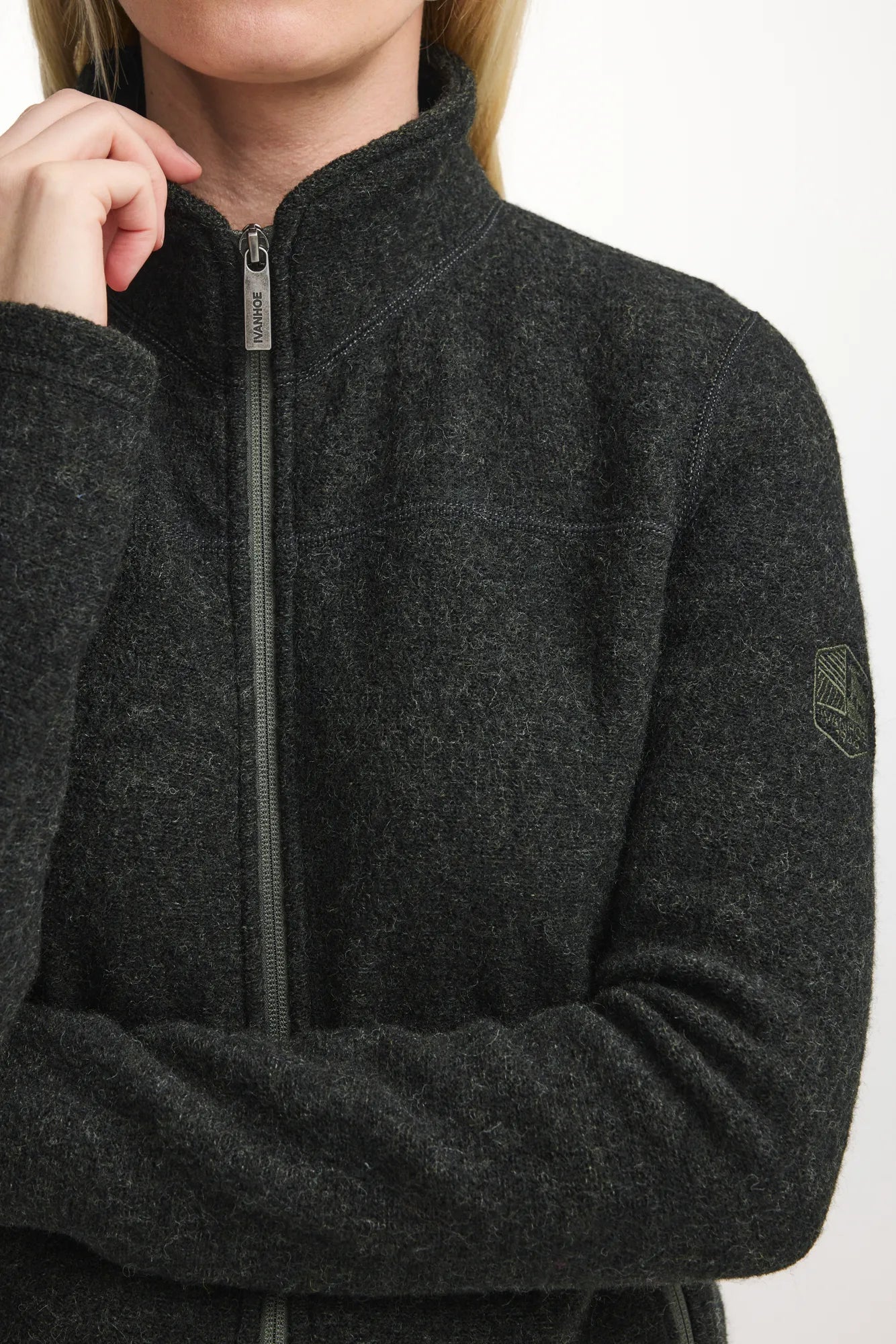Ivanhoe Beata Full Zip Wolljacke Scarab 100% Wolle Gr. 38