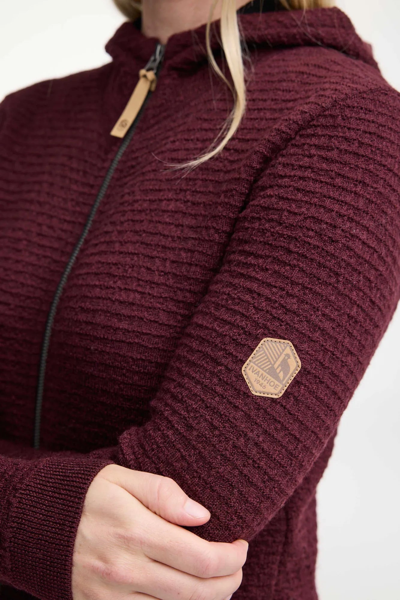 Ivanhoe Morel Hood Strickhoodie ruby wine 40 Wolle