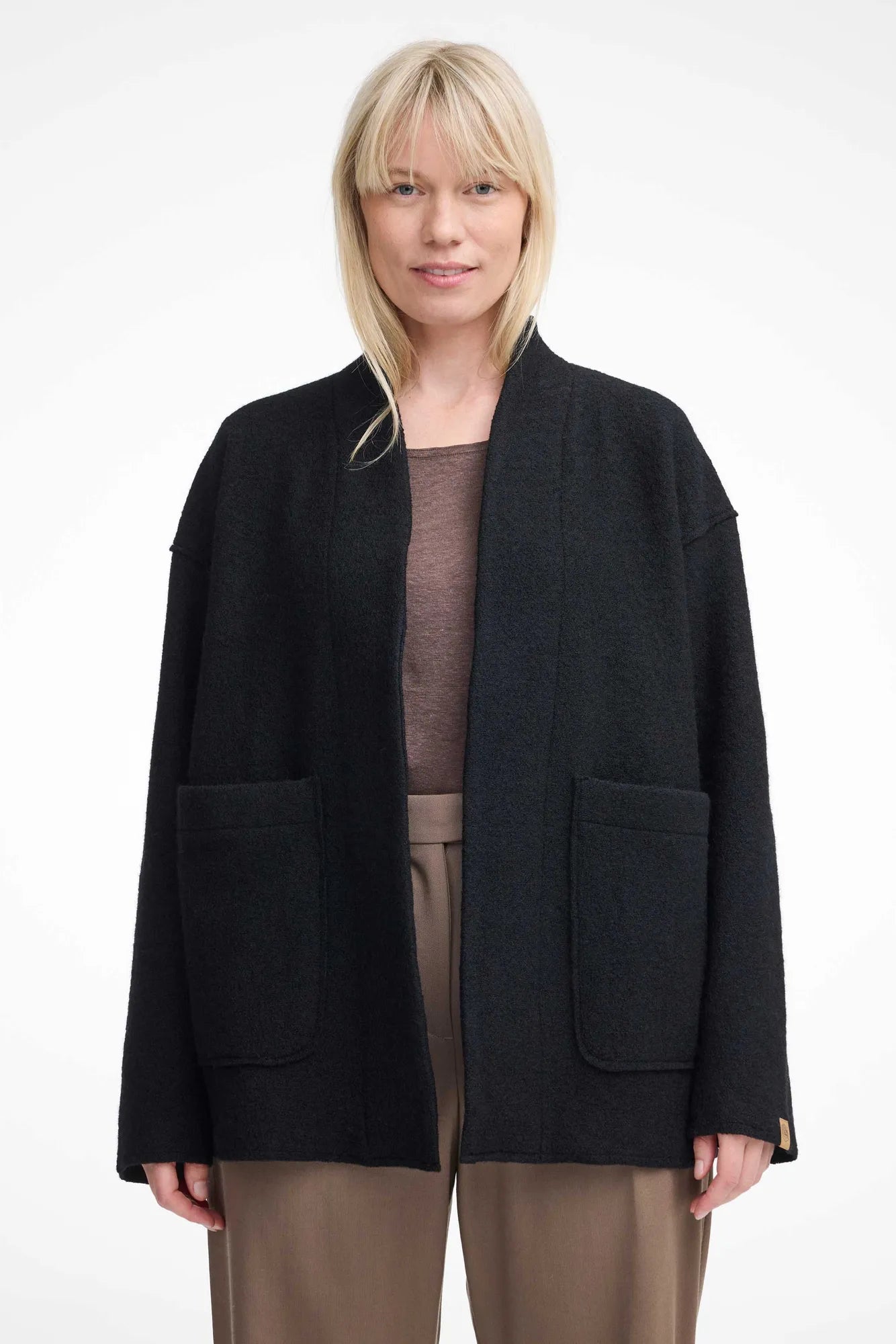 Ivanhoe GY Ammarp Cardigan Black 100% Wolle Oversize