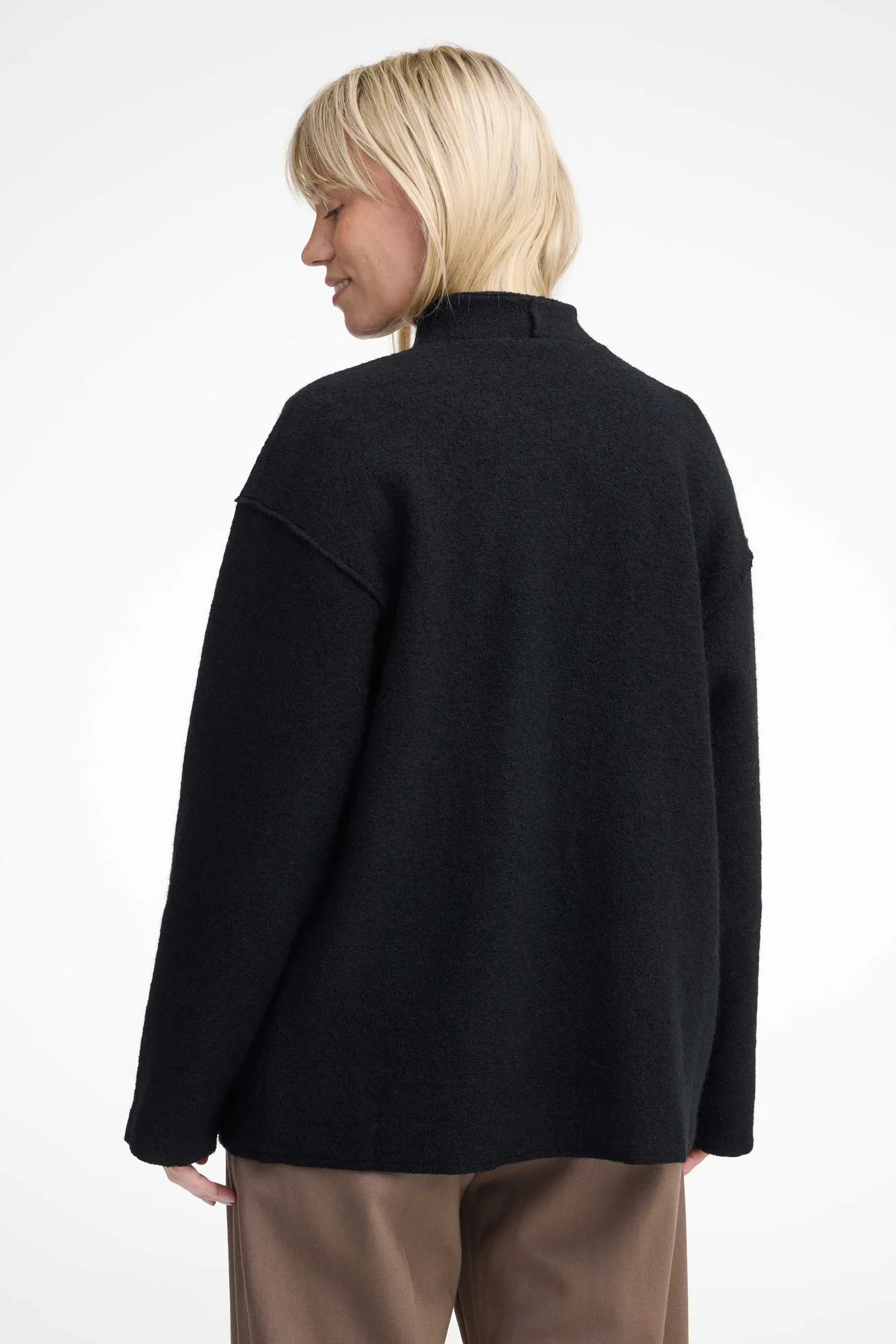 Ivanhoe GY Ammarp Cardigan Black 100% Wolle Oversize