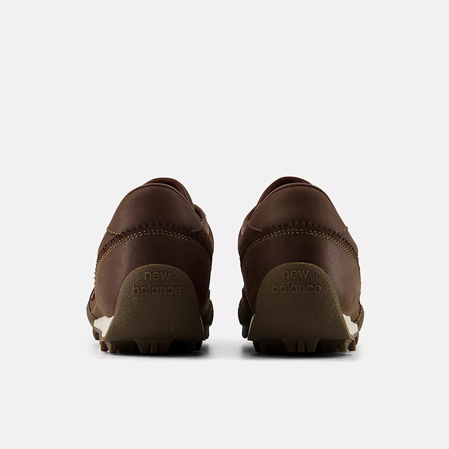 New Balance Gator Run Sneaker Pumpernickel Rich Oak Leder