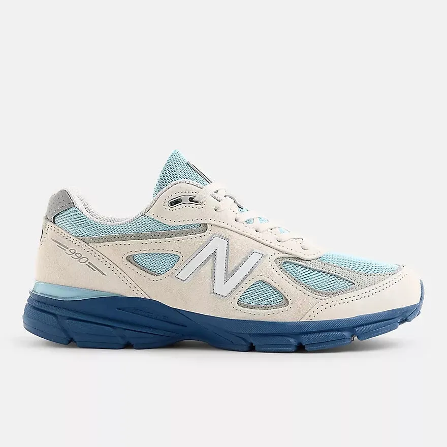 New Balance 990v4 Sneaker Moonbeam Hellblau
