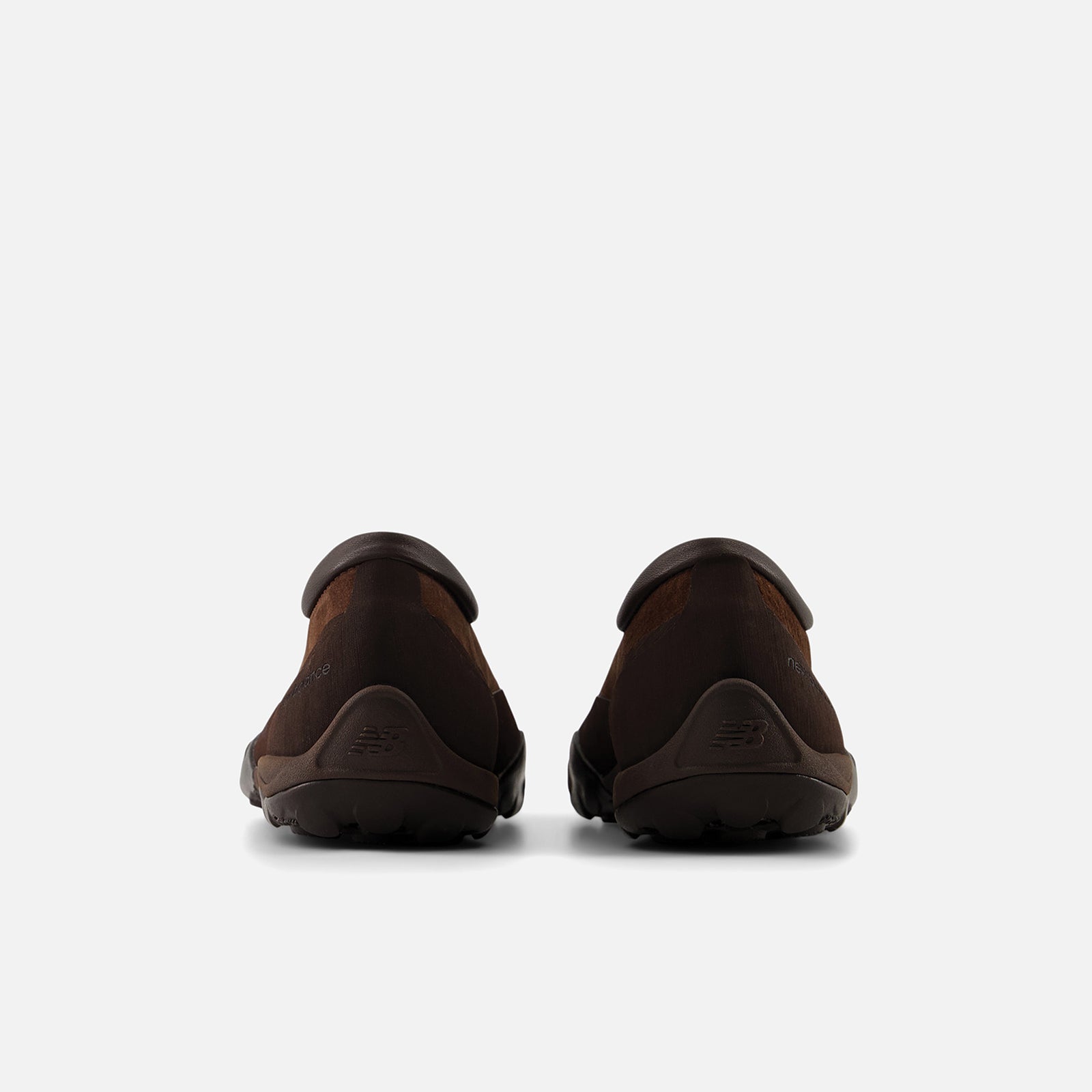 New Balance MT10T Mary Jane Braun Vibram