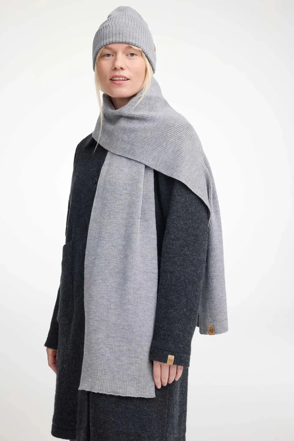 Ivanhoe Gelu Schal Merinowolle Grau 23x190 cm – Unisex